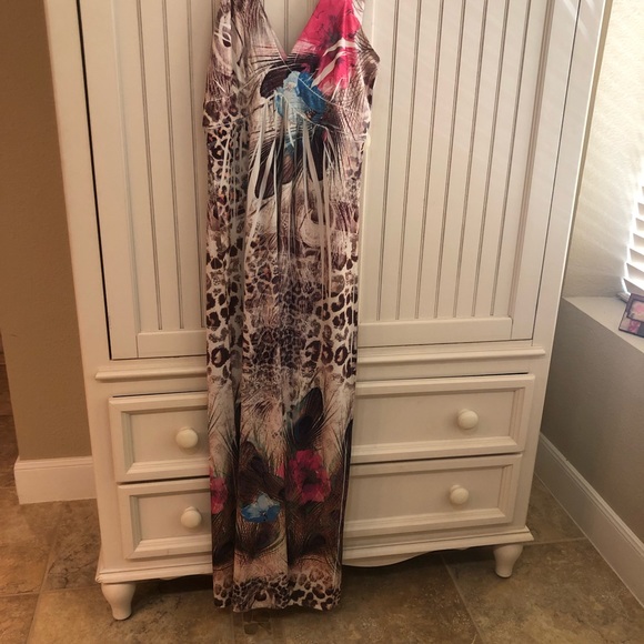 Dress - Picture 3 of 5